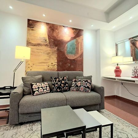 Old Town, City Center Apartment Premium With Parking マラガ エクステリア 写真