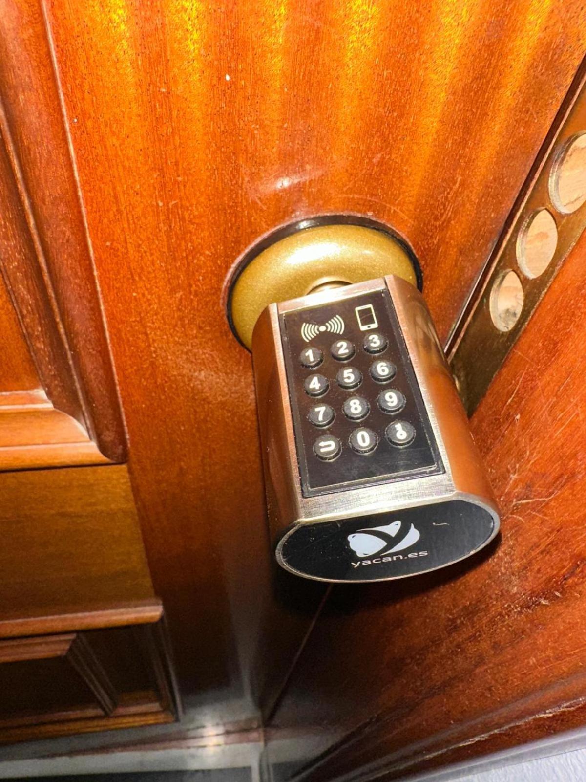 Old Town, City Center Apartment Premium With Parking マラガ エクステリア 写真