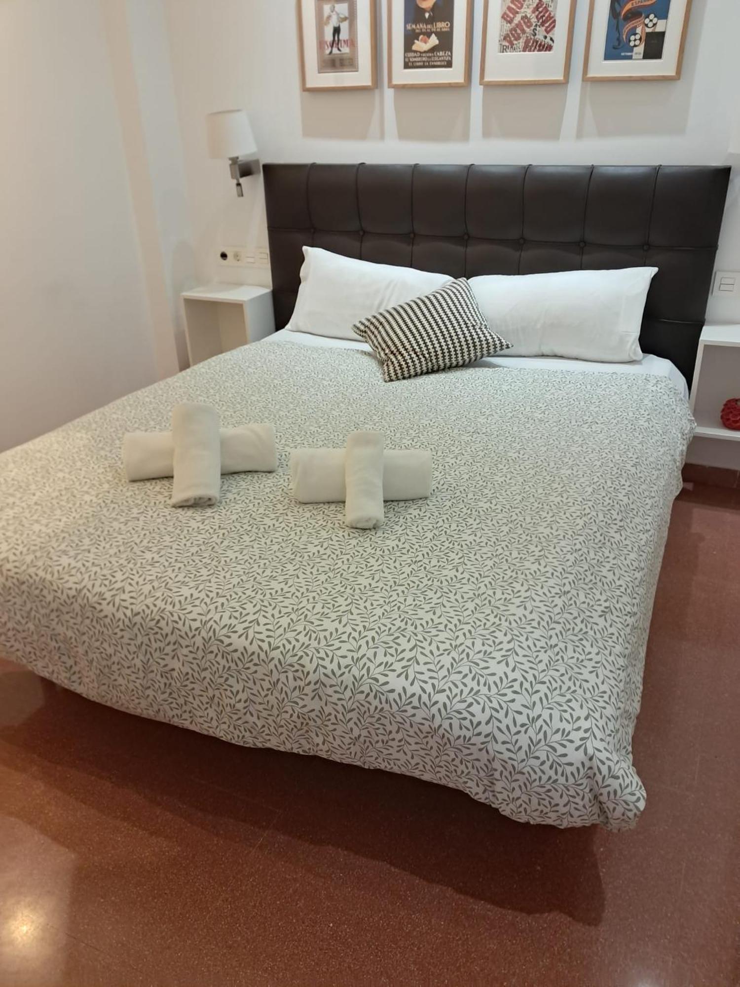 Old Town, City Center Apartment Premium With Parking マラガ エクステリア 写真