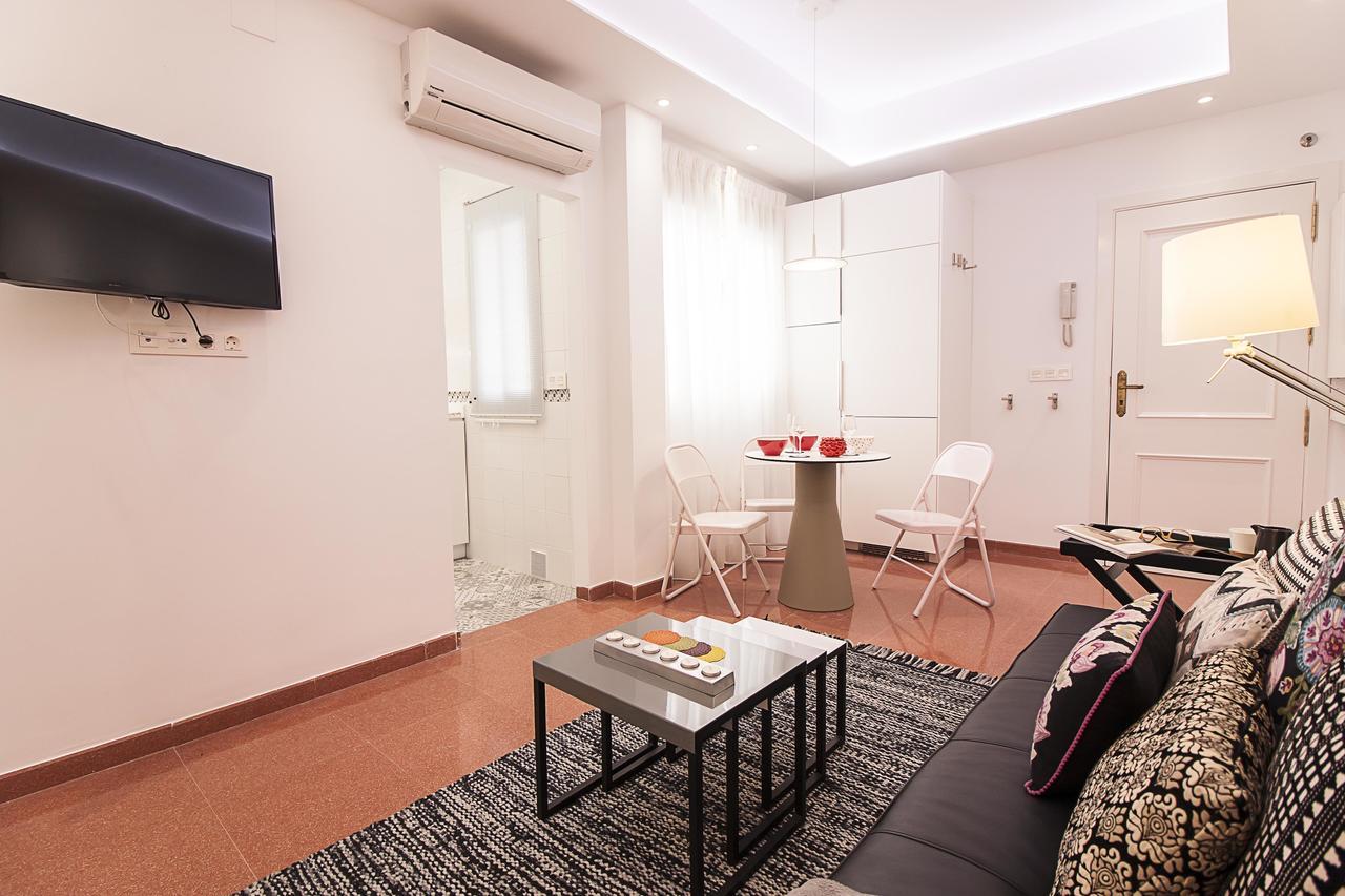 Old Town, City Center Apartment Premium With Parking マラガ エクステリア 写真