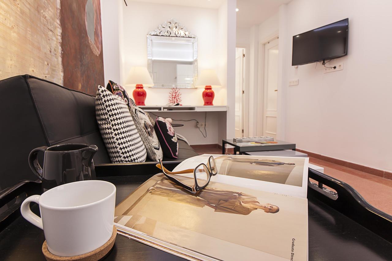 Old Town, City Center Apartment Premium With Parking マラガ エクステリア 写真